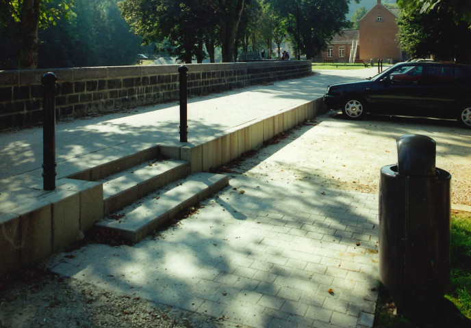 Durbuy. Aménagements divers dans le centre-ville.