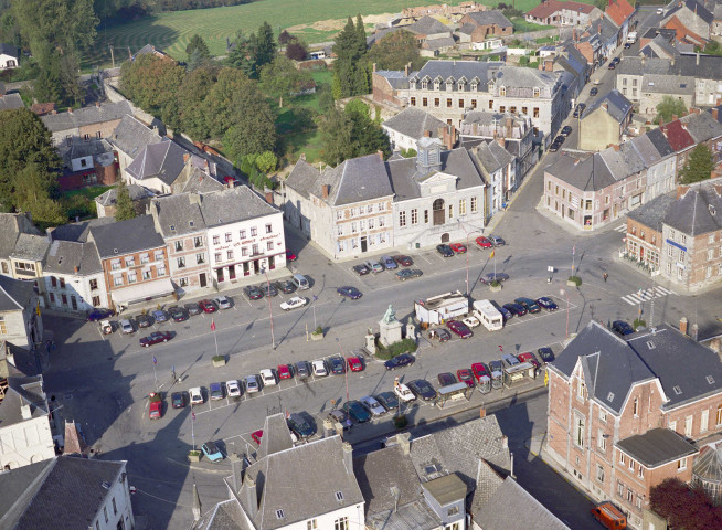 Place Marie-Henriette.