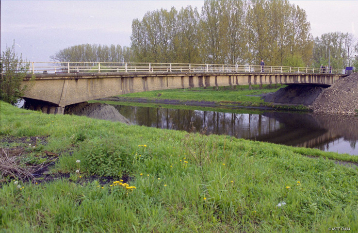 Saint-Ghislain. Hautrage. Canal Nimy-Blaton. Démolition du pont-route.