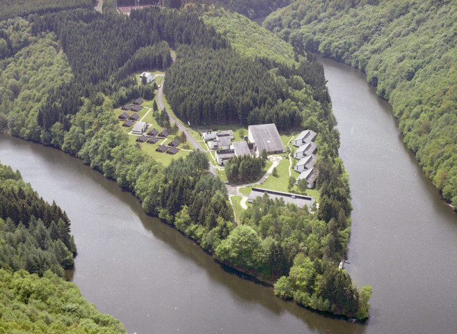 Engreux. Centre ADEPS.