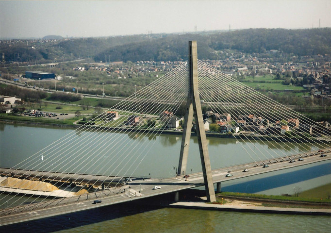 Liège. Wandre. Pont haubane.
