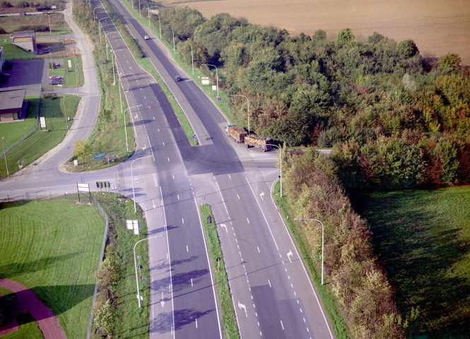 Passage à niveau sur la RN5.