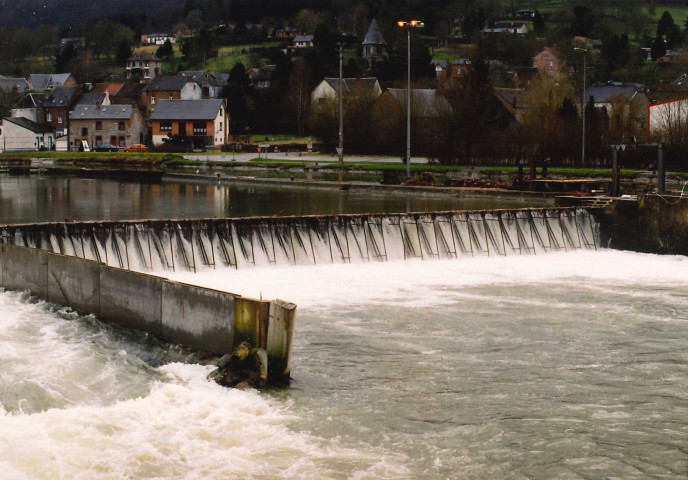 Hastière. Waulsort. Evolution du chantier du barrage-écluse.