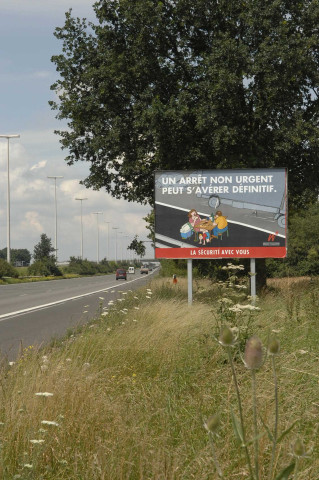 Waremme. Autoroute E40.