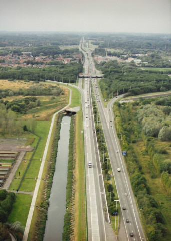 Saint-Ghislain. Tertre. E19/E42 (A7). In-lay en dalle de béton.