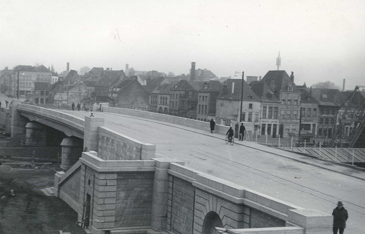 Pont à Ponts - construction et mise en service