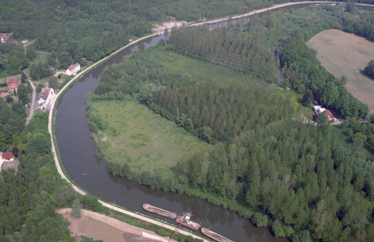 Courbe de Hourpes et terrain de dépôt.