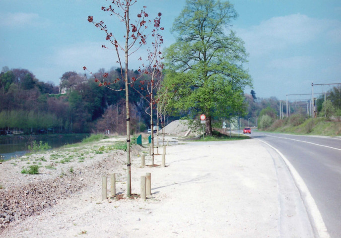 Braine-Le-Château. Wautier-Braine. E19. Renforcement des structures sous le viaduc.