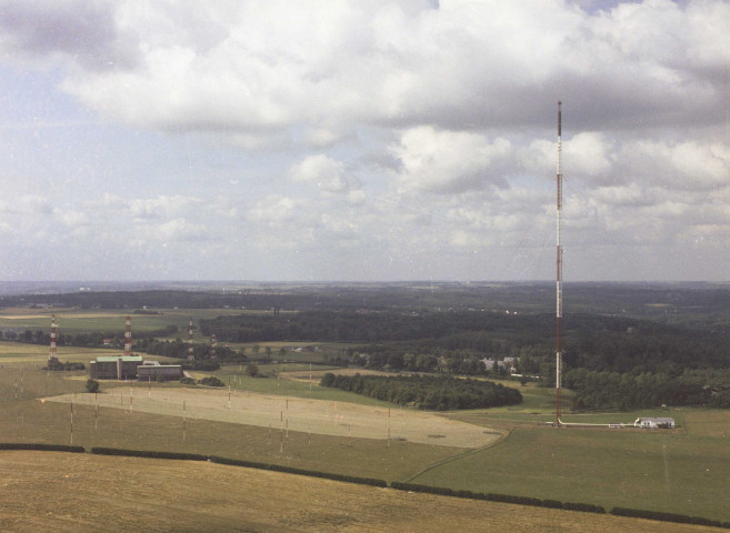 Wavre. Pylône de la RTBF.