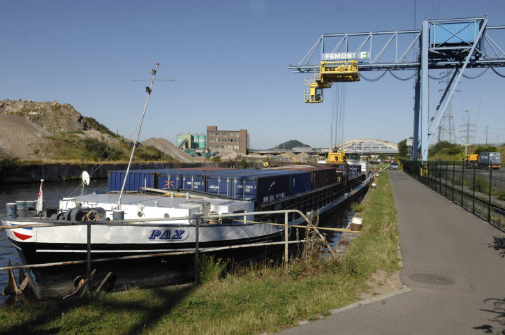 Aiseau-Presles. Port multimodal.