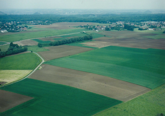 Ham-sur-Heure-Nalinnes. Les Chanias et les Cherrières.