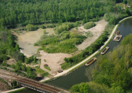 Thuin. Vues aériennes de la Sambre.