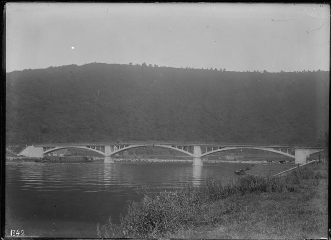 Rouillon. Pont.