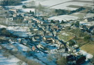 Doische. Village et ferme la Pireuse.