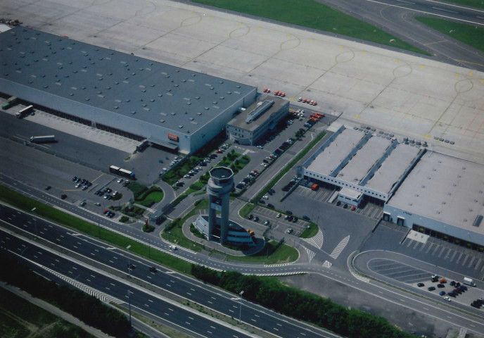 Grace-Hollogne. Aéroport de Bierset. Vues aériennes.