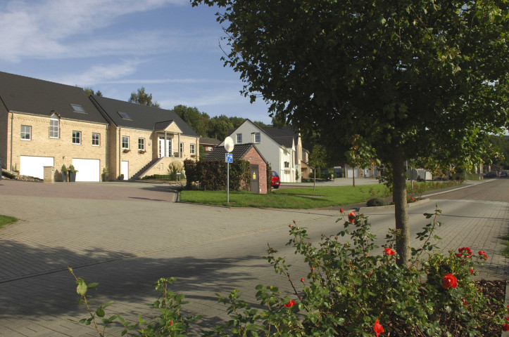 Plombières. Gemmenich. Route des Trois Bornes.