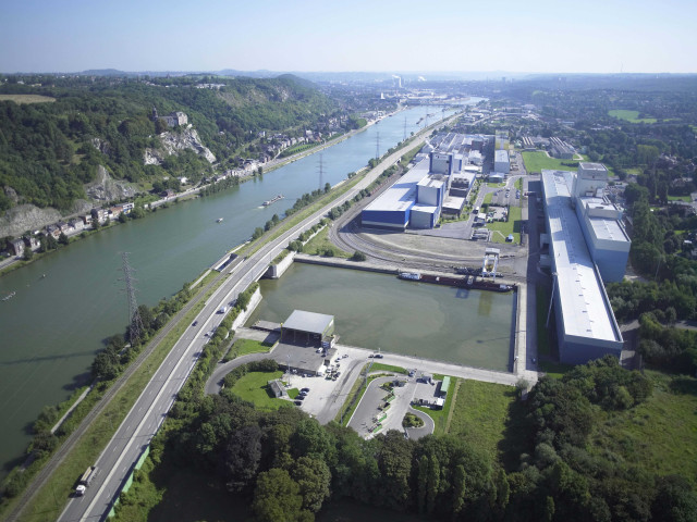 Flémalle. Ivoz-Ramet. Port autonome de Liège. Vues aériennes.