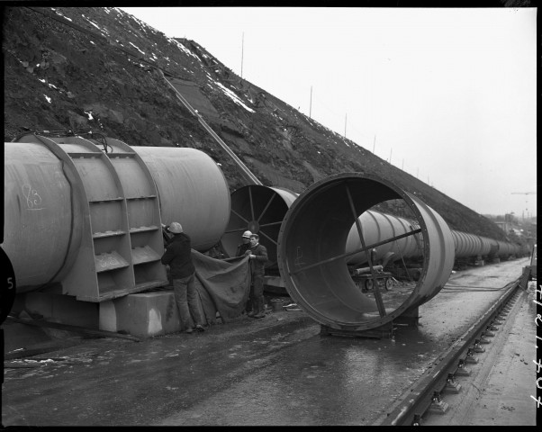 Ronquières. Construction du plan incliné.