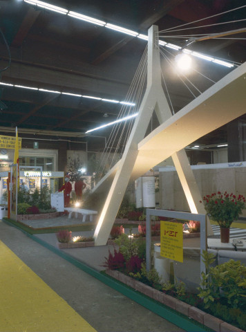 Charleroi. Stand du Ministère de l'Équipement et des Transports au Salon des Arts ménagers.