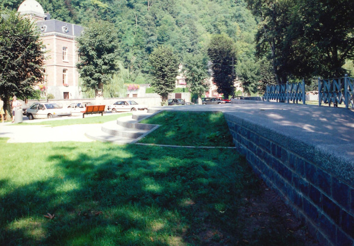 Durbuy. Aménagements divers dans le centre-ville.
