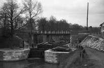 Farciennes. Pont et écluse sur la Sambre.