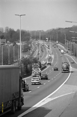 Wavre. E411. Destruction du pont-routier sur la RN 238.