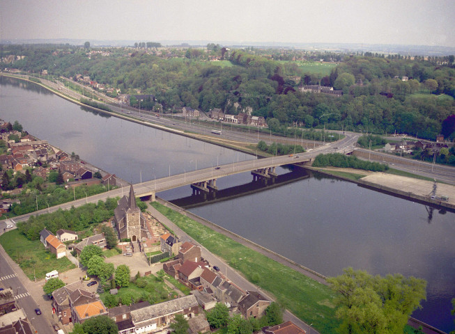 Hermalle-sous-Argenteau. Ponts et vues de environs.