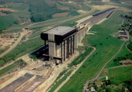 Strépy-Thieu : Ascenseur funiculaire, évolution du chantier des ascenseurs (98/1904)