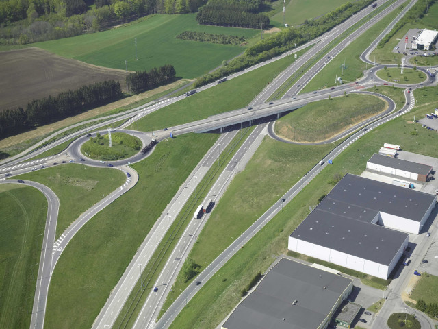 Arlon. Weyler. Echangeur. Nouvelle bretelle vers Bruxelles.