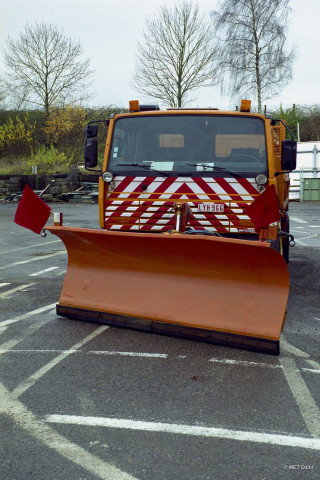 Ciney. D131-15. Tâches d'entretien d'un chasse-neige.
