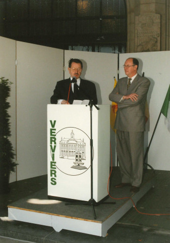 Verviers. Gare centrale. Présentation du cahier "Verviers" et inauguration du rond-point "Victoire".