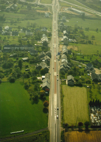 Arlon. Weyler. Traversée de la localité par la RN 81.