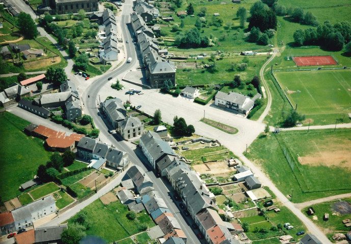 Virton. Ethe. Place aux Onous.