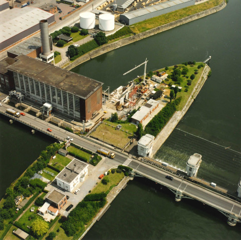 Liège. Wandre. Ile Monsin. Chantier du barrage et de la centrale hydro-électrique.