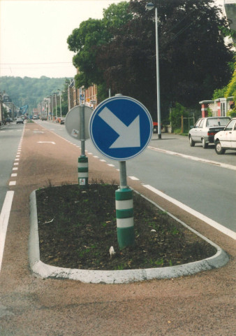 Beauraing. RN40, aménagements dans la traversée.