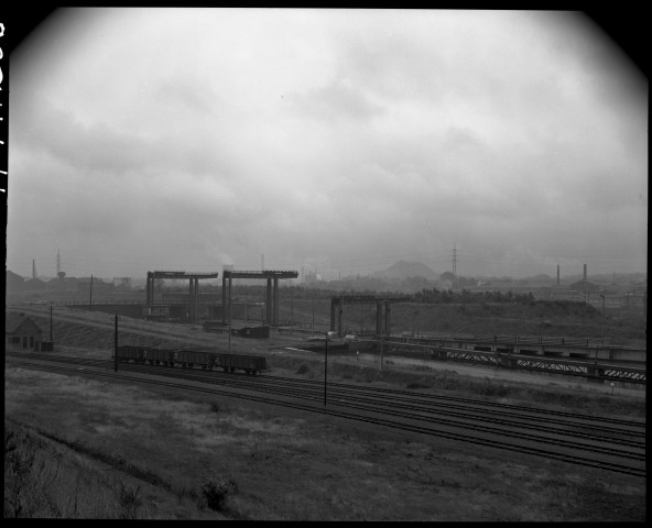 Marchienne-au-Pont. Canal Bruxelles-Charleroi.