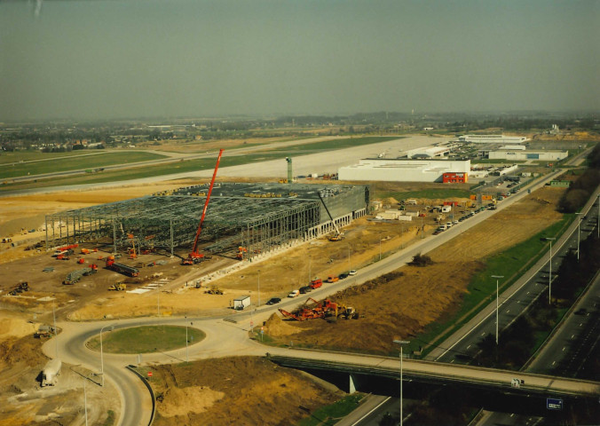 Grace-Hollogne. Bierset. Evolution des travaux aux installations aéroportuaires.