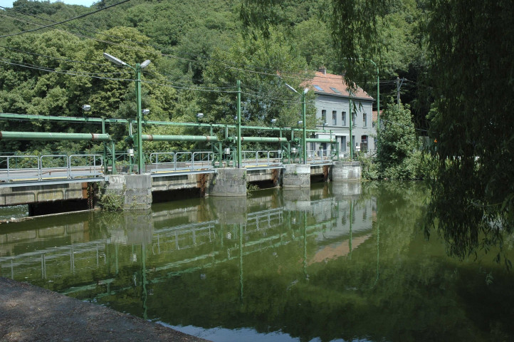 De Landelies à Viesville.