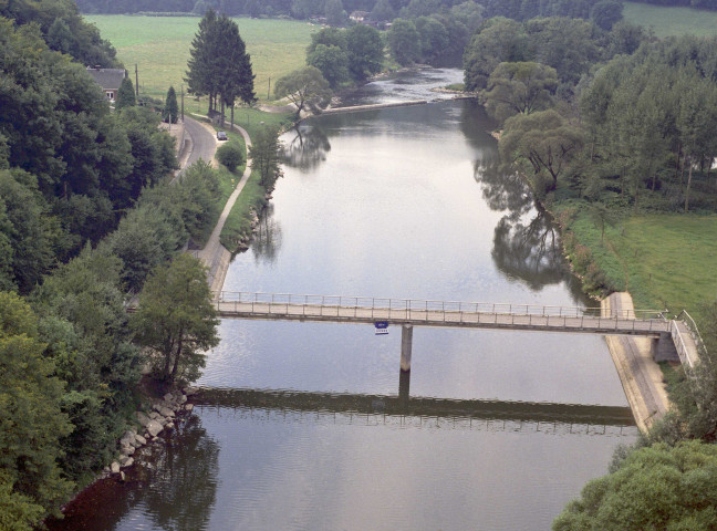 Fêchereux. Passerelle.