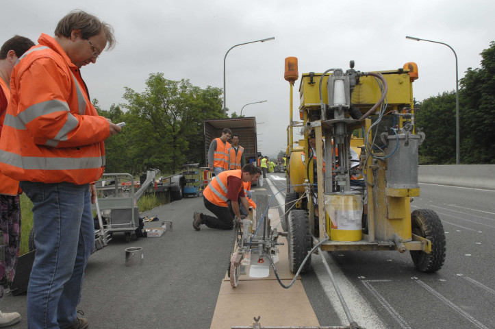 Somme-Leuze. Baillonville. Chantier expérimental sur routes.