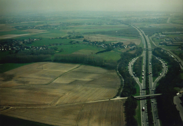 Charleroi. Gosselies. Future zone d'activités industrielles.