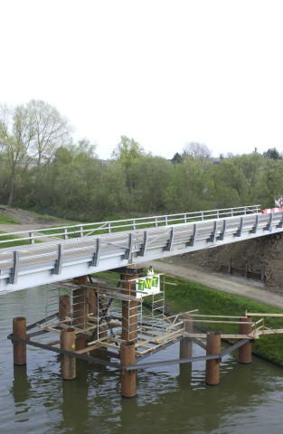 Pont-à-Celles. Canal Charleroi-Bruxelles. Démolition du pont-route.