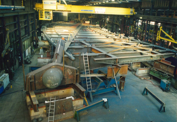 Clavier. Ocquier. Atelier Poncin. Montage à blanc du pont enjambant la tête Guillemins (E40-E25).