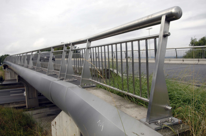Saint-Ghislain. Hautrage. Passerelle.