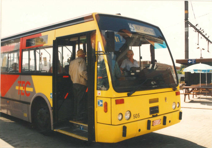 Waremme. Gare des bus.