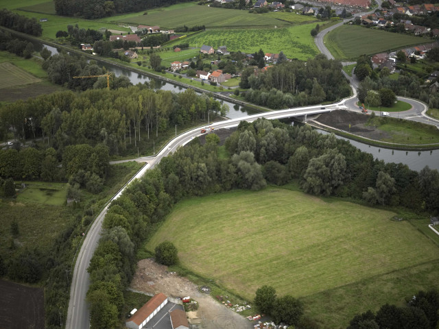 Péruwelz. Canal Nimy-Blaton-Péronnes. Vues aériennes.