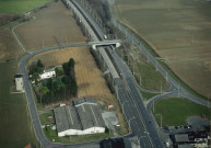Philippeville. Samart. Pont-route et échangeur sur et avec la RN 5.