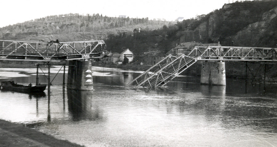 Pont détruit