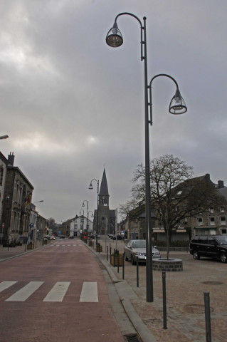 Paliseul. Eglise. Luminaires.