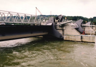 Hastière. Waulsort. Equipements électromécaniques de barrage-écluse n°1 sur la Haute-Meuse.